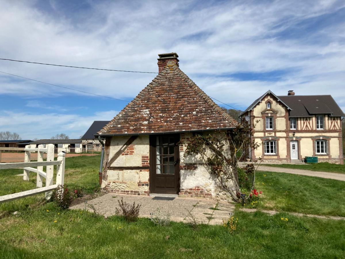 Вілла Tiny House Du Haras Cour Lozey Sainte-Marguerite-des-Loges Екстер'єр фото