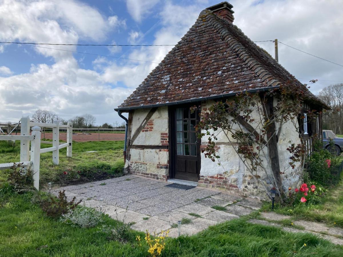 Вілла Tiny House Du Haras Cour Lozey Sainte-Marguerite-des-Loges Екстер'єр фото